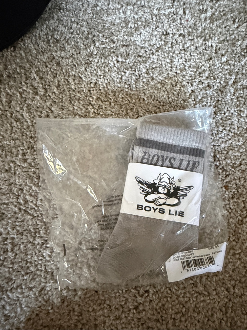 Boys Lie Gray Crew Socks with Contrast Stripe and Logo